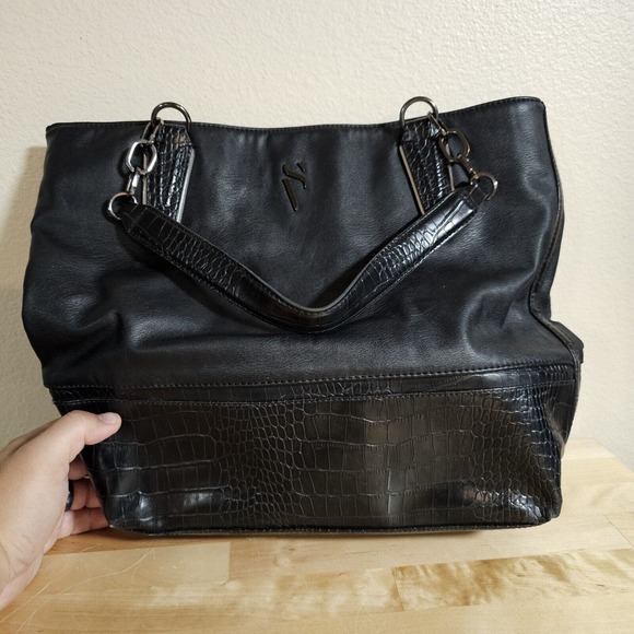 Simply Vera Wang Black Snake Print Chain Strap Shoulder Bag Purse Tote - Picture 1 of 9